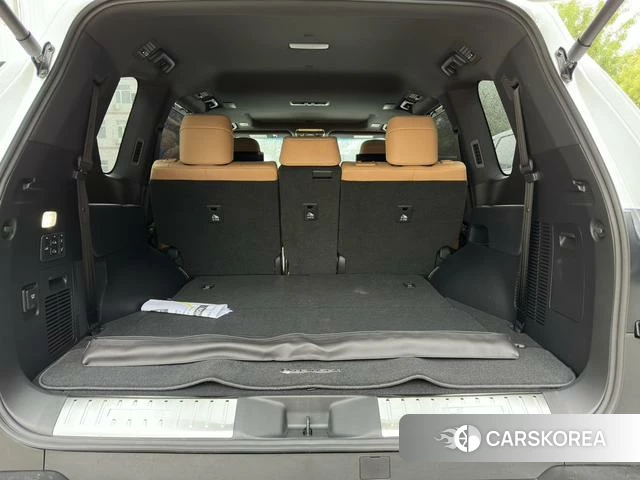 Lexus LX id 4275851 из Китая 22