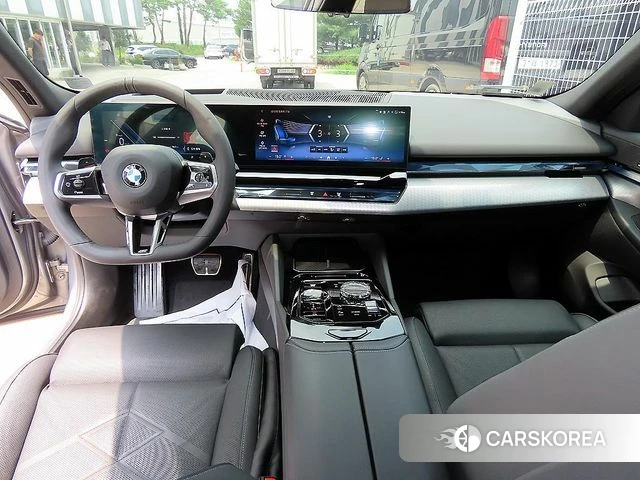 BMW 5 Series (G60) id 4590224 из Кореи 17