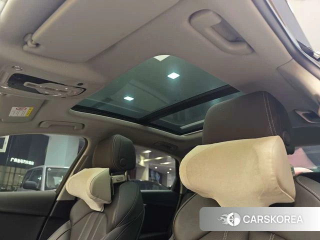 Audi A4L id 4277295 из Китая 32