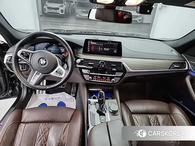 BMW 5 Series (G30) id 3412863 из Кореи 16