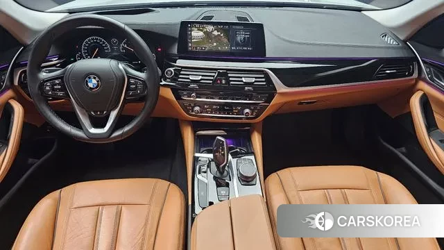 BMW 5 Series (G30) id 3350856 из Кореи 17