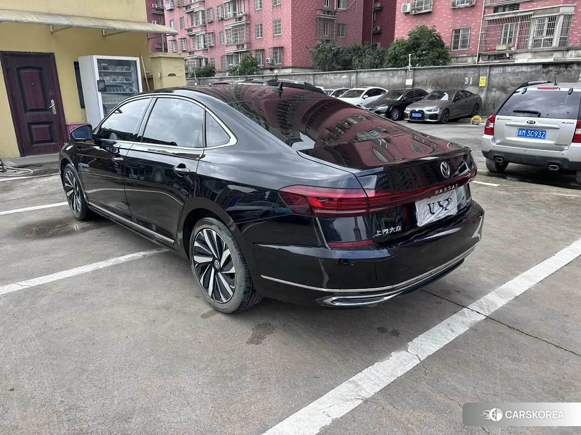 Volkswagen Passat id 4453944 из Китая 9