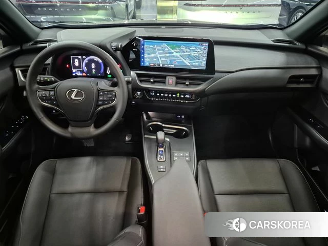 Lexus UX300h id 4629929 из Кореи 16