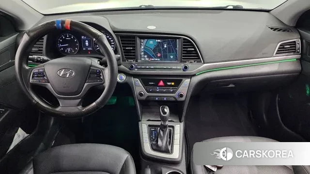 Hyundai Avante AD id 3055804 из Кореи 17