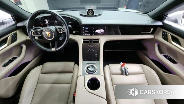 Porsche Taycan id 3806631 из Кореи 17