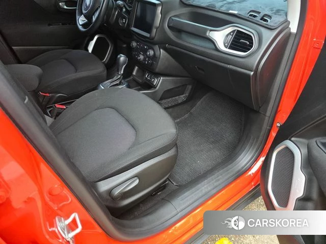 Jeep Renegade id 4513245 из Кореи 17