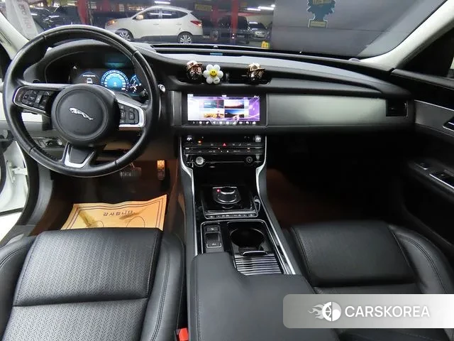 Jaguar XF (X260) id 3210078 из Кореи 17