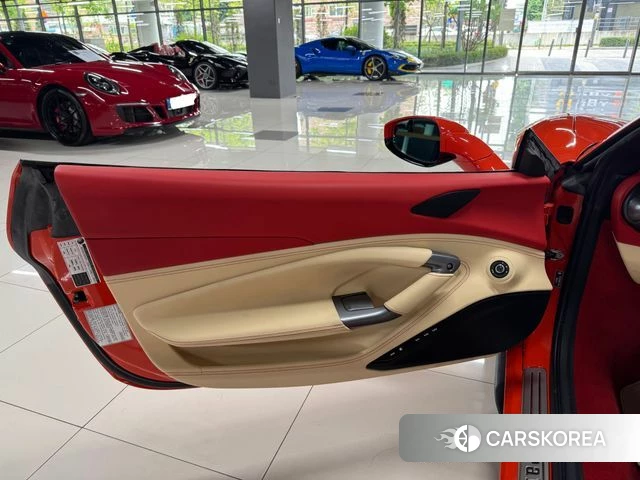 Ferrari F8 Spider id 4666610 из Кореи 17