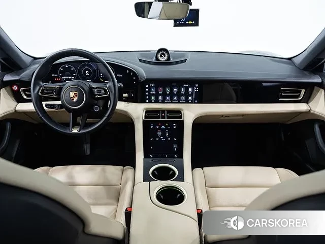 Porsche Taycan id 3365686 из Кореи 14