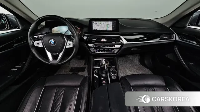 BMW 5 Series (G30) id 2994936 из Кореи 17