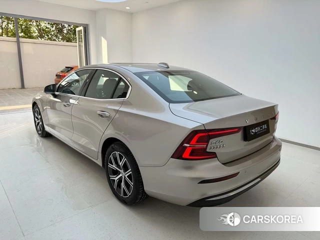 Volvo S60 id 4211001 из Китая 18
