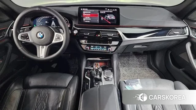 BMW 5 Series (G30) id 3350086 из Кореи 17