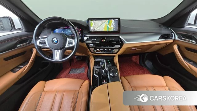 BMW 5 Series (G30) id 3786866 из Кореи 17