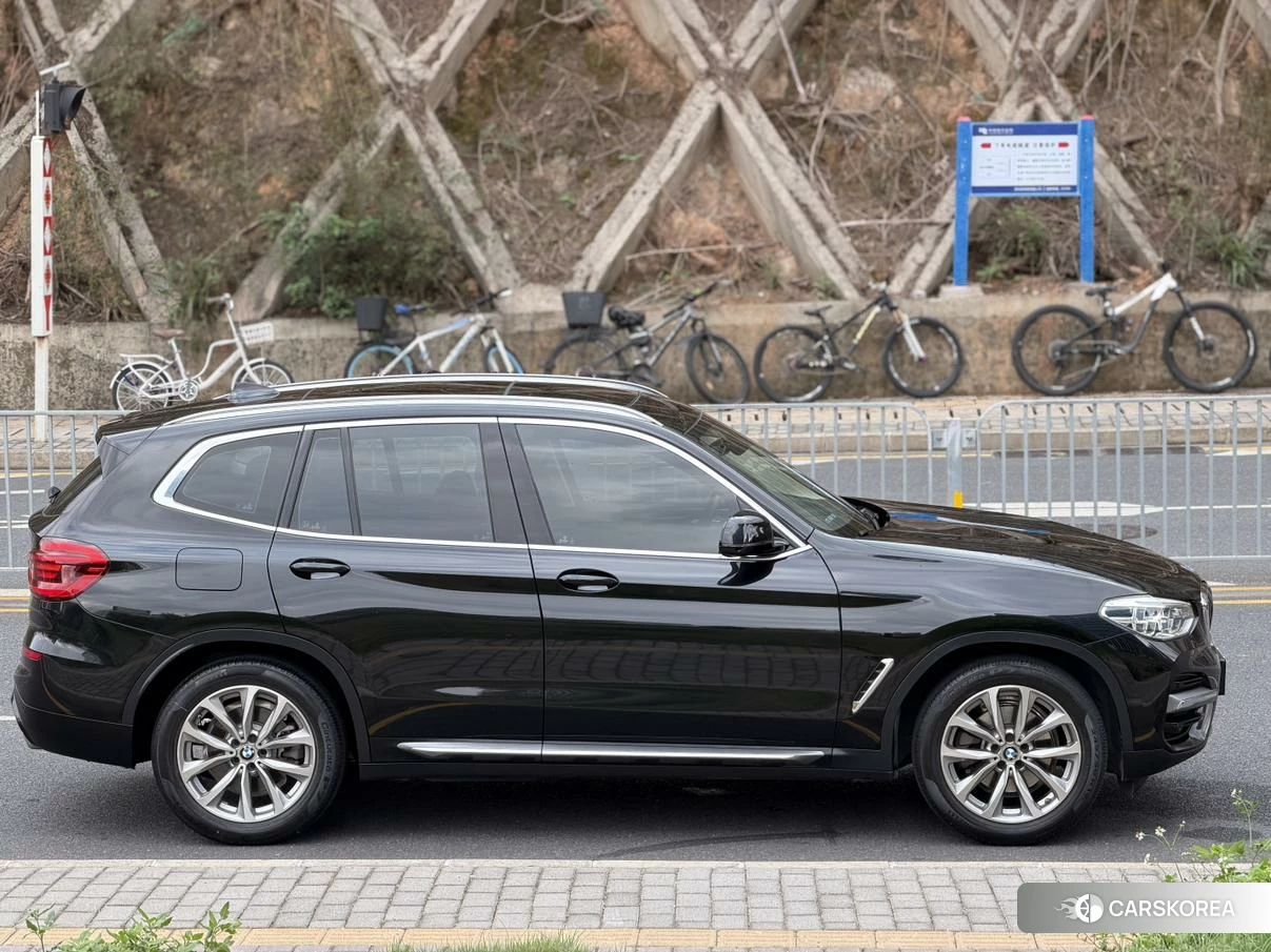 BMW X3 id 4420893 из Китая 11