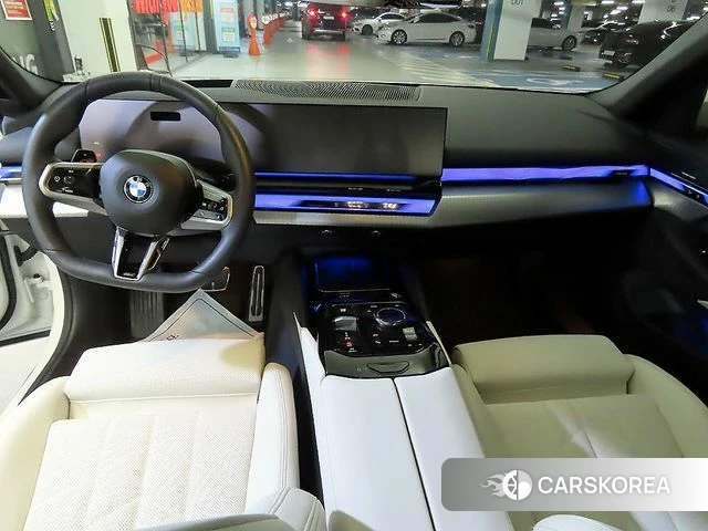 BMW 5 Series (G60) id 4279809 из Кореи 17