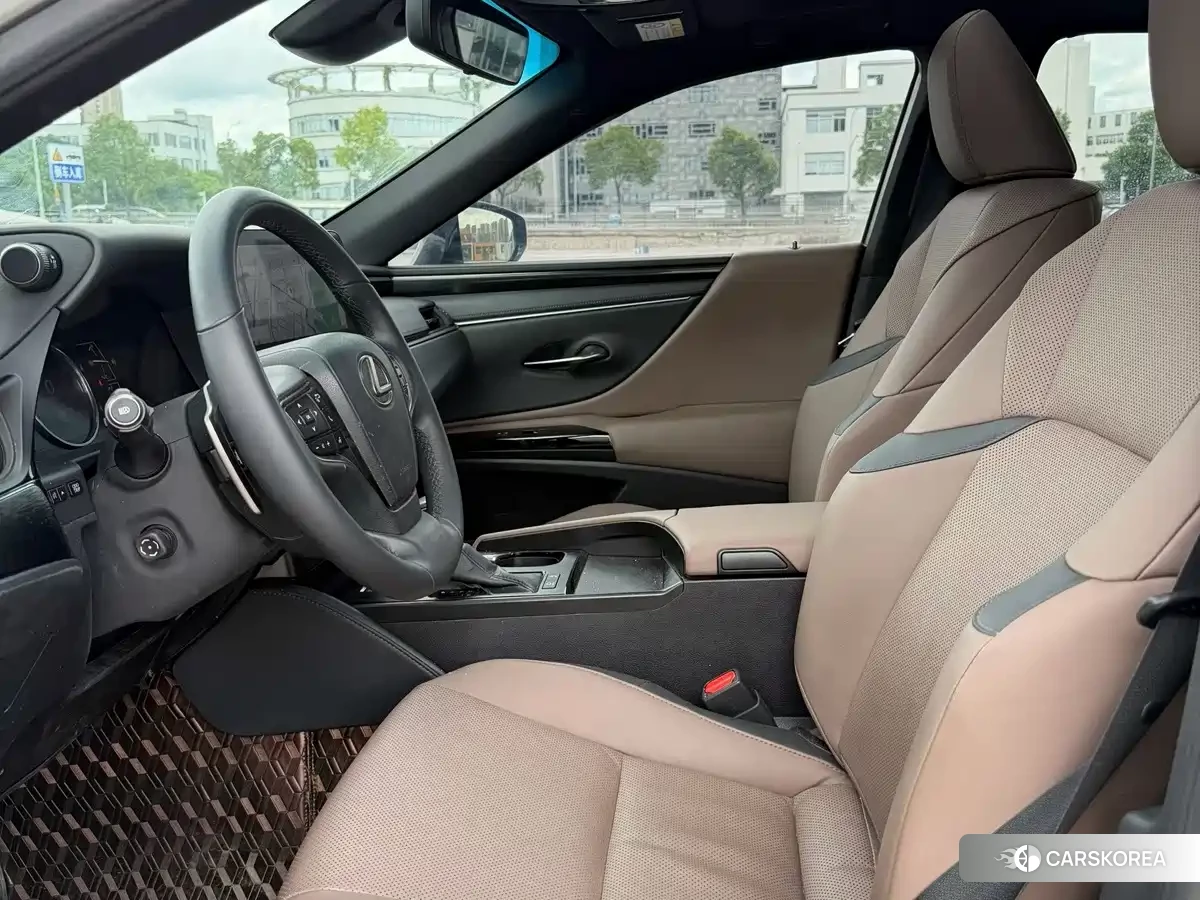 Lexus ES id 4669424 из Китая 7