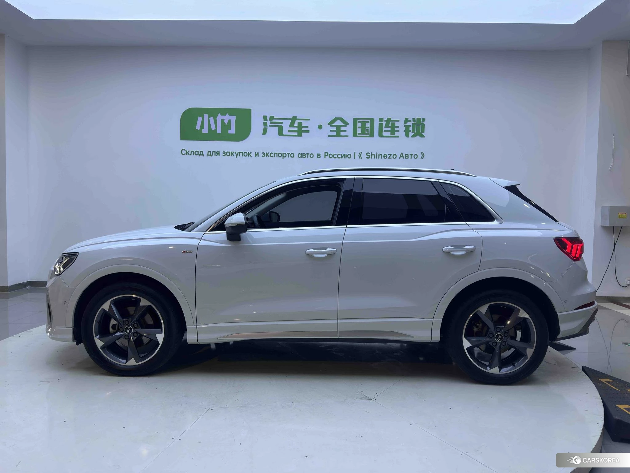 Audi Q3 id 4510303 из Китая 17