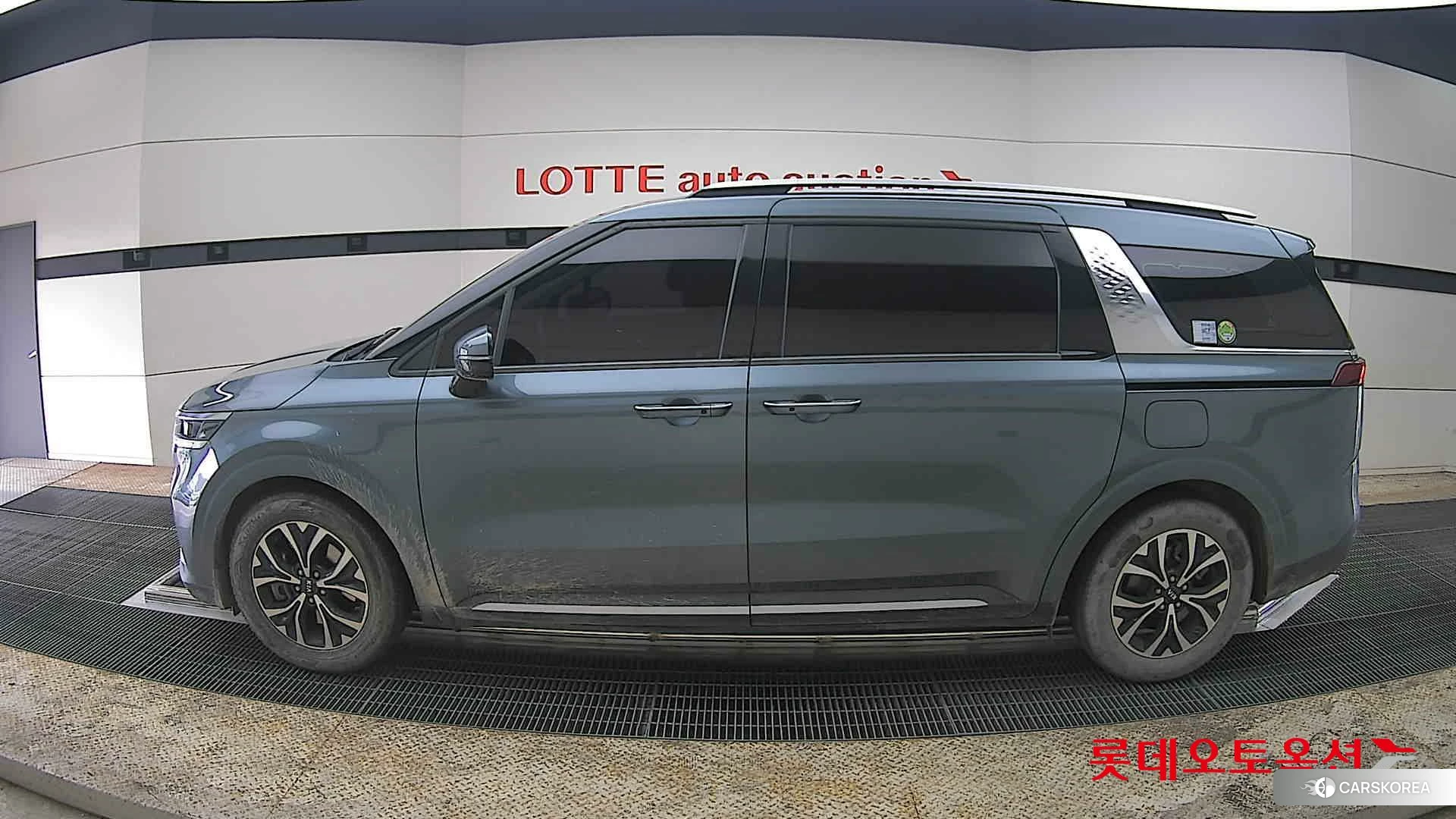 Kia Carnival id 3875742 из Кореи 34