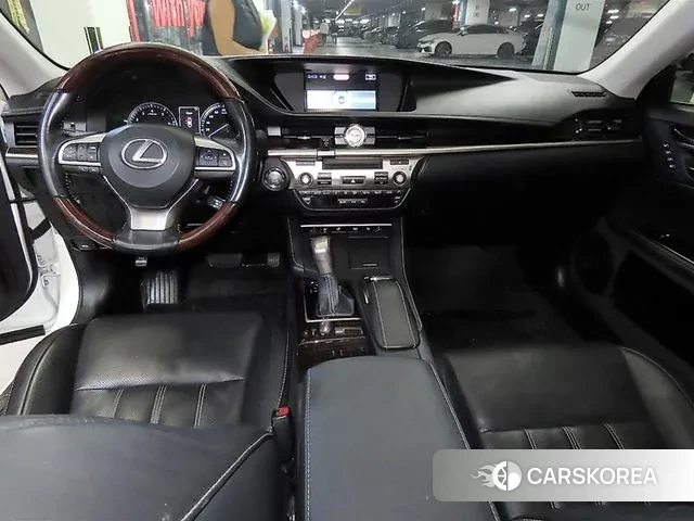 Lexus New ES350 id 3297785 из Кореи 17