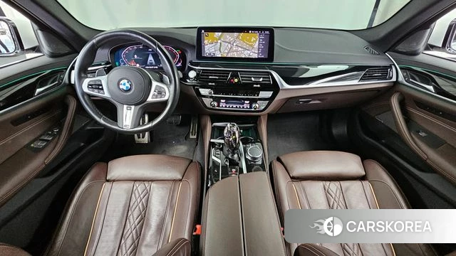 BMW 5 Series (G30) id 3935027 из Кореи 17