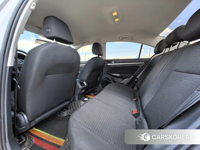 Volkswagen Bora id 4263207 из Китая 21