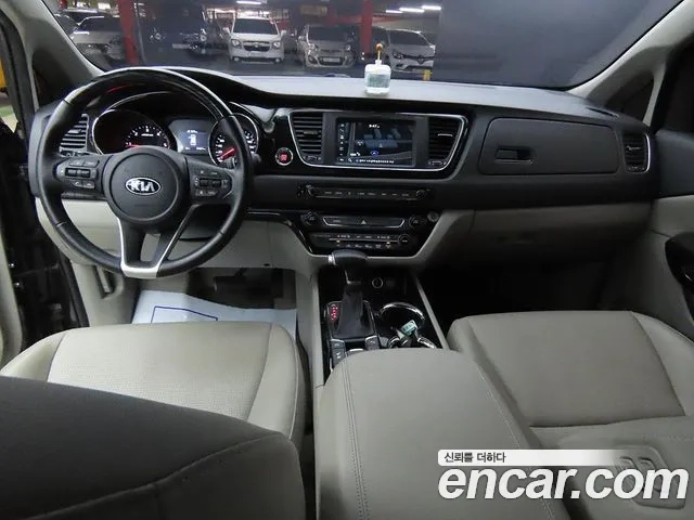 Kia The New Carnival id 2945622 из Кореи 17