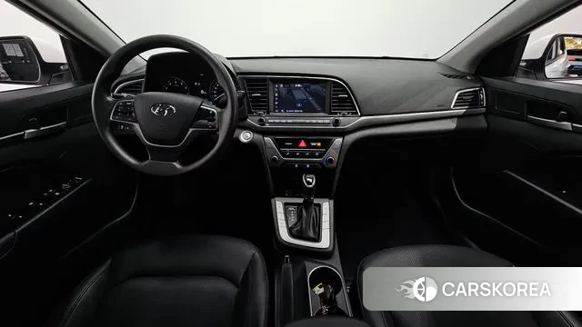 Hyundai Avante AD id 3319847 из Кореи 17