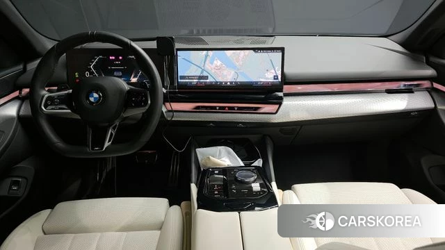 BMW 5 Series (G60) id 4222706 из Кореи 17