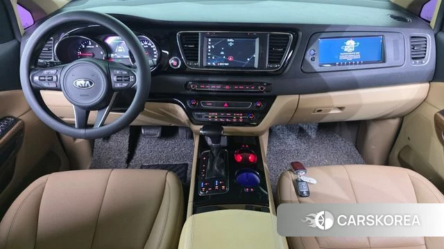 Kia All New Carnival id 4672844 из Кореи 17