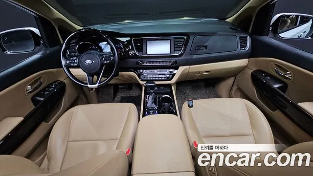 Kia The New Carnival id 2912469 из Кореи 17