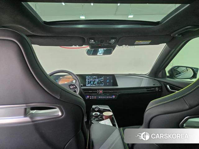 Kia EV6 id 3851466 из Кореи 17