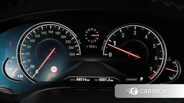 BMW 5 Series (G30) id 4310836 из Кореи 32