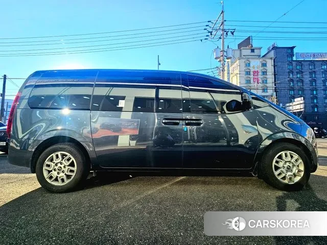 Hyundai Staria id 3599599 из Кореи 17