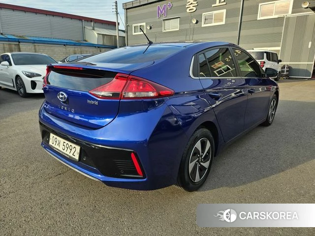 Hyundai Ionic Hybrid id 4286032 из Кореи 17