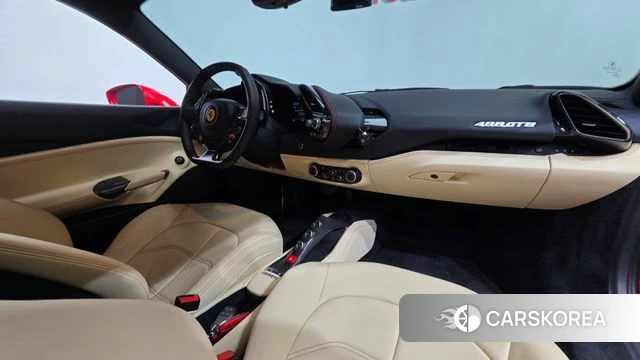Ferrari 488 GTB id 4698997 из Кореи 31