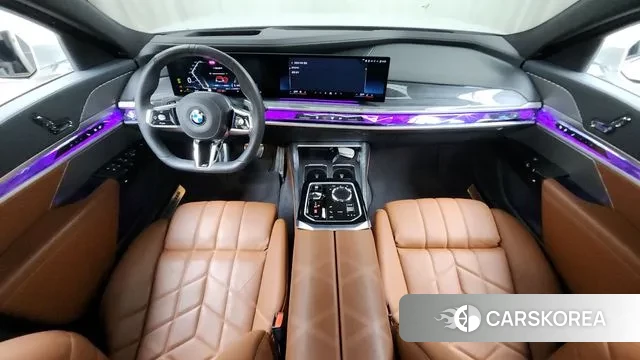 BMW 7 Series (G70) id 3610197 из Кореи 17