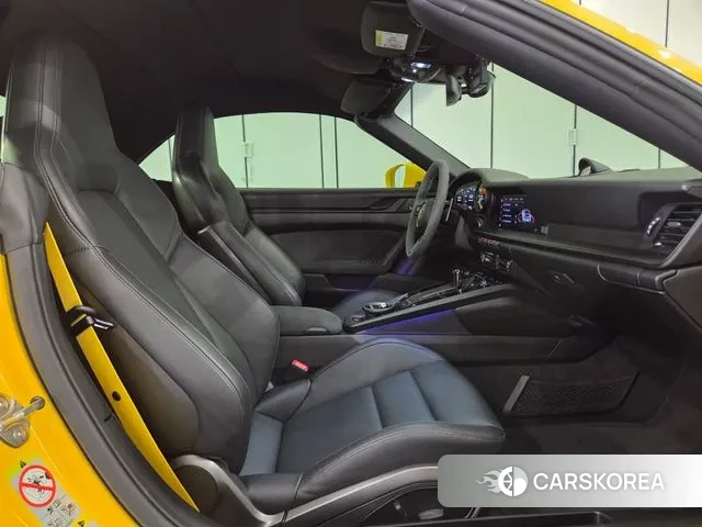 Porsche 911(992) id 3365364 из Кореи 9