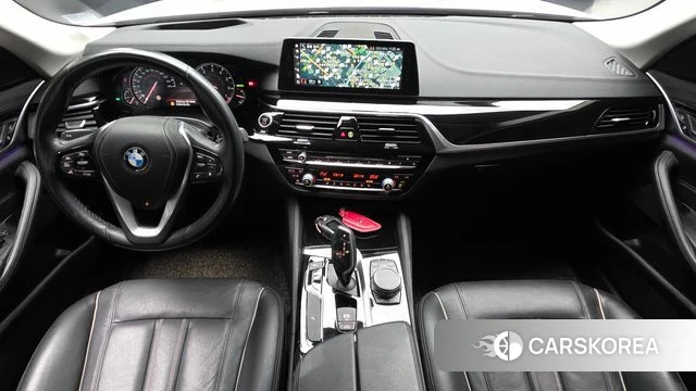 BMW 5 Series (G30) id 4918788 из Кореи 30