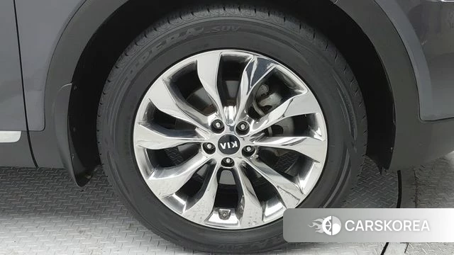 Kia The New Sorento id 4357125 из Кореи 17