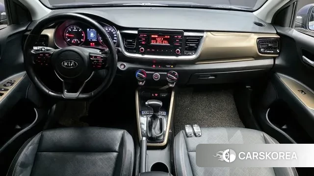 Kia Stonic id 3588216 из Кореи 17