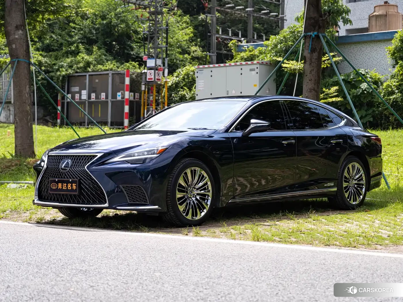 Lexus LS id 4565275 из Китая 21