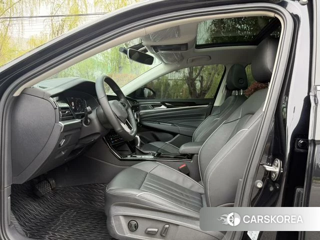 Volkswagen Passat id 4264631 из Китая 7