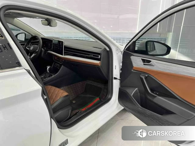 Volkswagen Sagitar id 4299631 из Китая 18