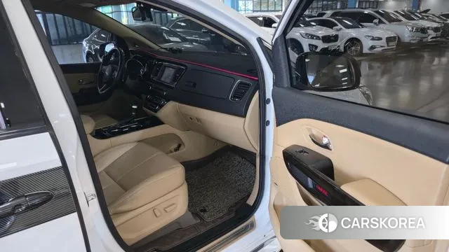 Kia The New Carnival id 3042322 из Кореи 17