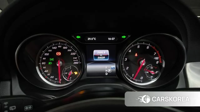 Mercedes-Benz GLA-Class X156 id 4417369 из Кореи 28