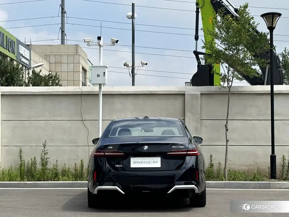 BMW i5 id 4538827 из Китая 14