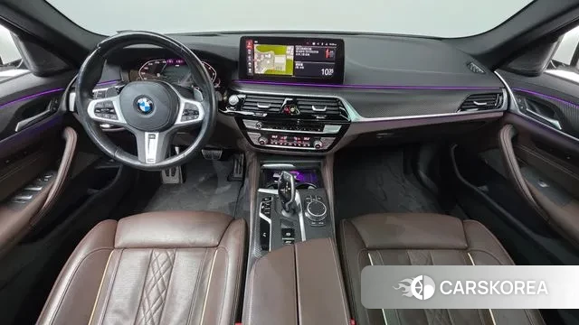 BMW 5 Series (G30) id 3701567 из Кореи 17