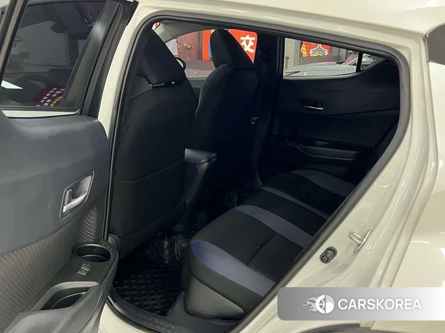 Toyota C-HR id 4263814 из Китая 13