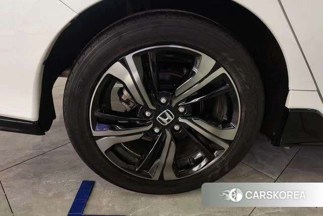 Honda Civic id 4182717 из Китая 14