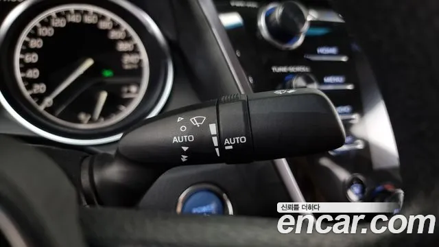 Toyota Camry (XV70) id 2660219 из Кореи 17